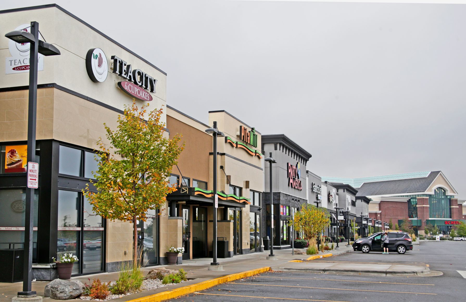 Shiloh Crossing and Scheels